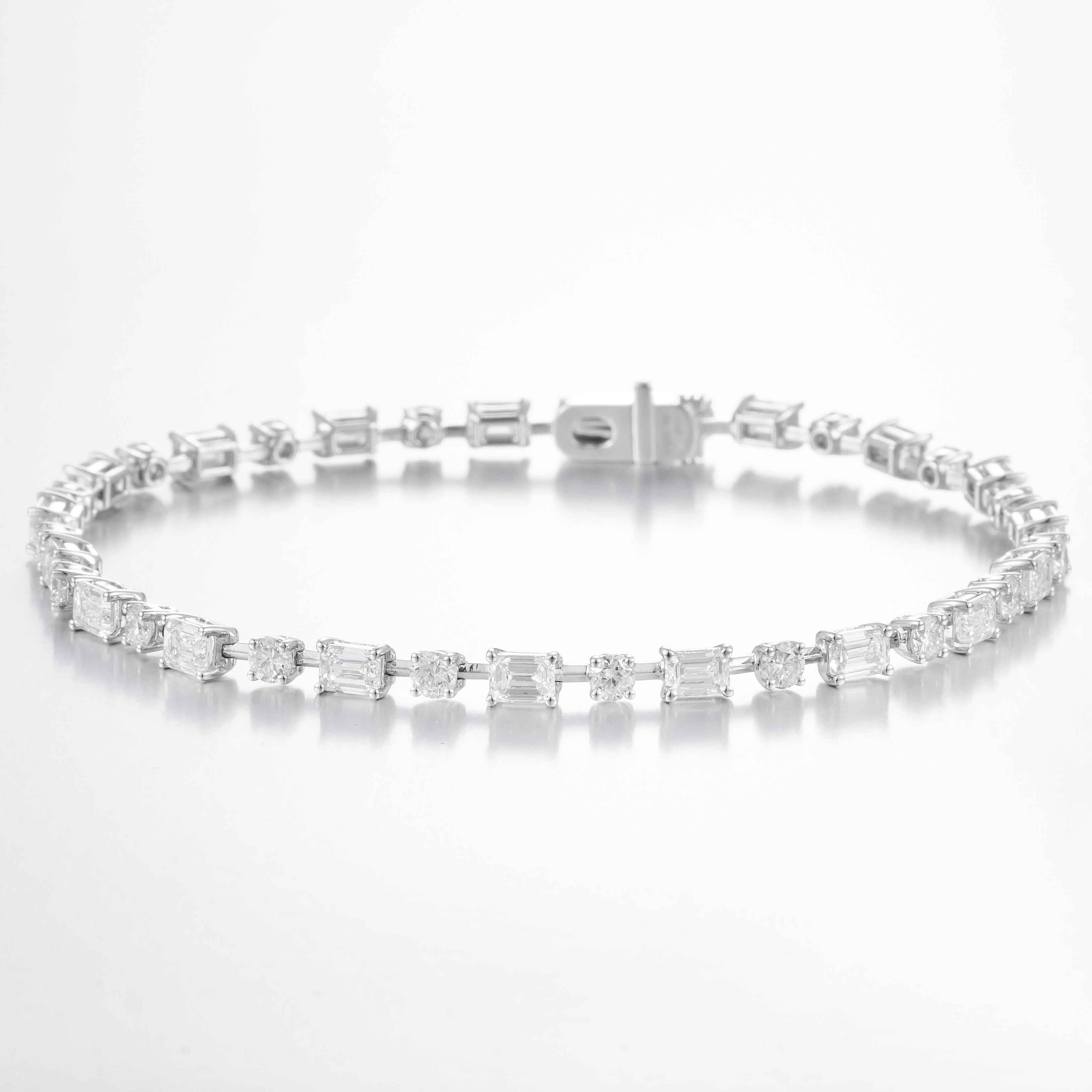 Round & Emerald Cut 4ct Lab Grown Diamond Tennis Bracelet in 14K White Gold, 38 diamonds, DEF VS1+, IGI certified
