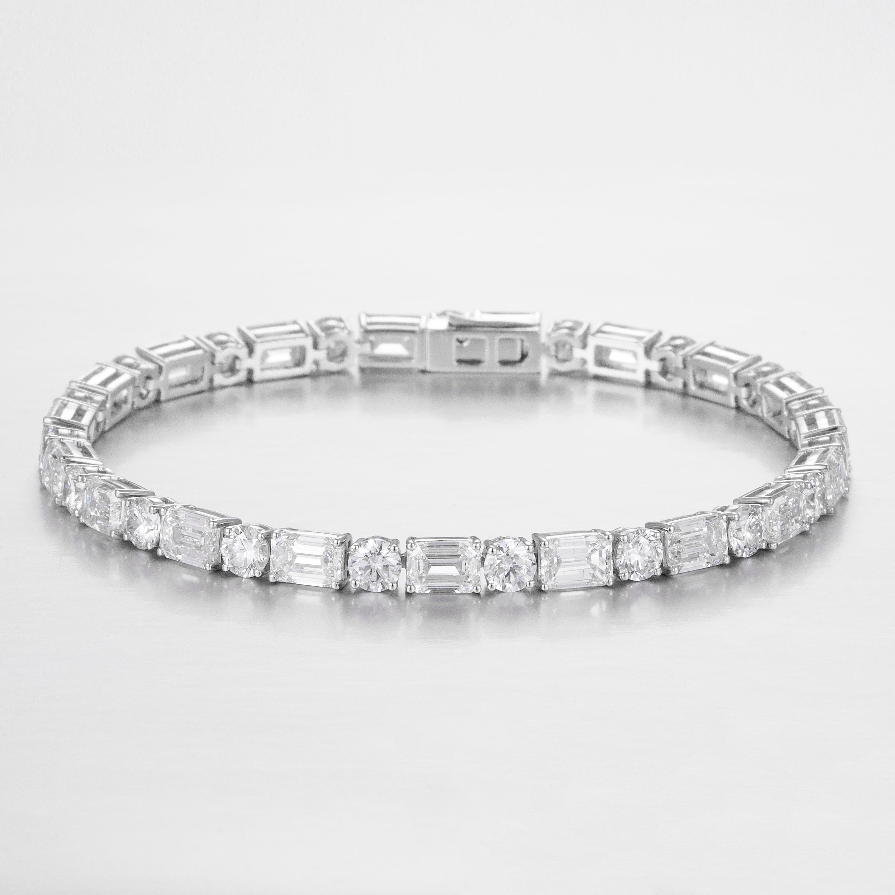 Round & Emerald Cut 8ct Lab Grown Diamond Tennis Bracelet in Platinum, 19 diamonds, DEF VS1+, IGI certified