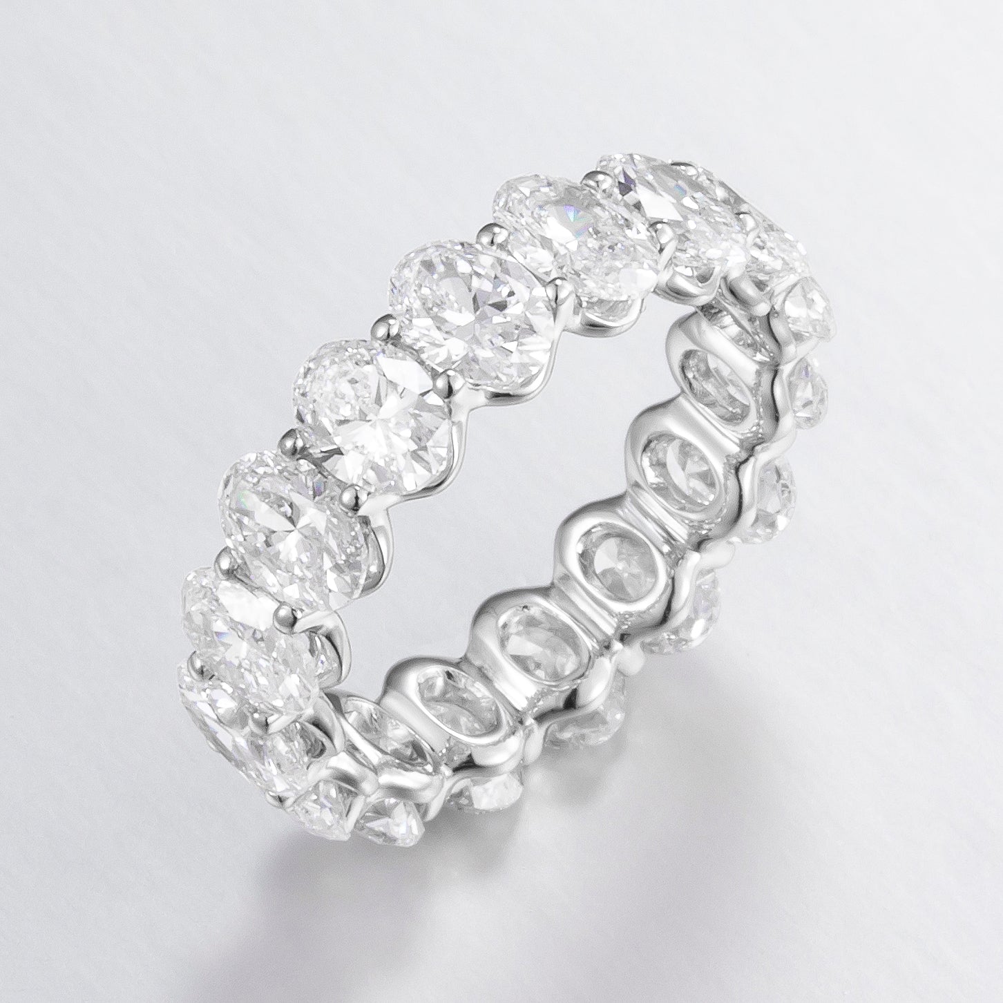 Oval 5ct Lab Grown Diamond Eternity Band in Platinum, 17 diamonds, DEF VS1+, IGI certified